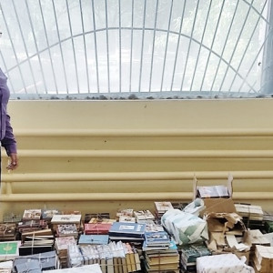 Жители Владимира собрали для новых регионов России больше тысячи книг