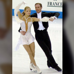 Во Владимирской области ледовое шоу с Костомаровым отложили на год из-за болезни фигуриста