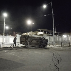 В центре Владимира водитель налетел на ограждение после ДТП