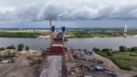 Во Владимирской области на М-12 построили половину каркаса моста через Оку 