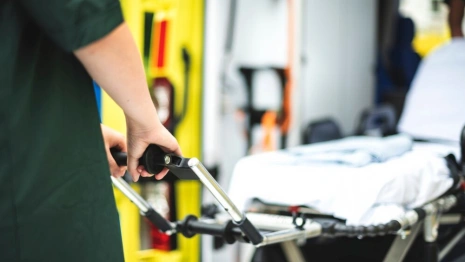 Медики рассказали о состоянии пострадавших от удара молнии в Киржачском районе подростков