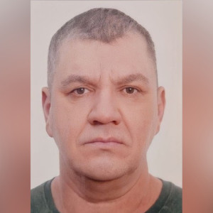 Во Владимирской области объявили в розыск 47-летнего мужчину в серой кепке