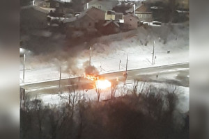 На улице Мира во Владимире сгорела легковушка