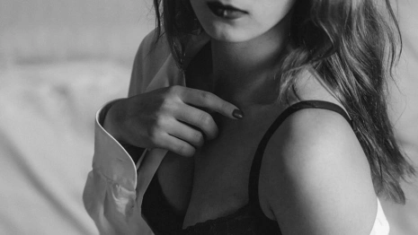 Во Владимирской области 17-летнюю девушку уличили в шантаже подруги интимными фото