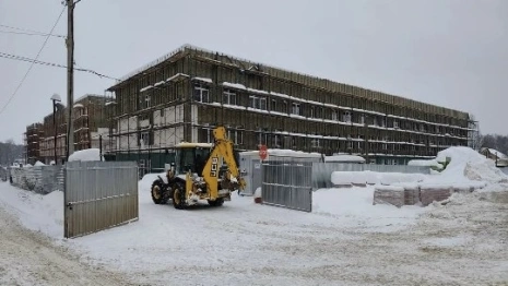 Строительство школы на 1100 мест в Александрове отстало от графика