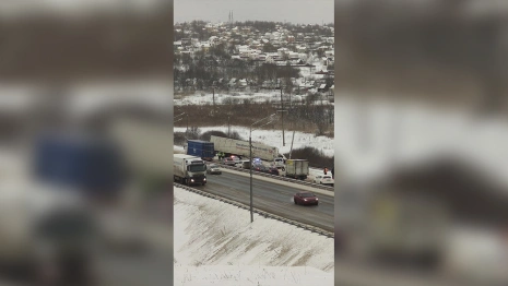 Во Владимире скончался водитель слетевшей с Пекинки фуры