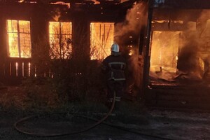 В Меленковском районе за ночь сгорели клуб, ФАП, библиотека и почта