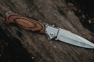 Житель Владимирской области набросился с ножом на зятя