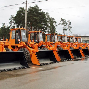 Во Владимирскую область привезли 24 новых грейдера и погрузчика