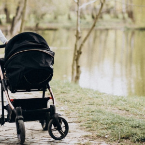 Во Владимире 22-летняя девушка воровала в магазинах с помощью детской коляски