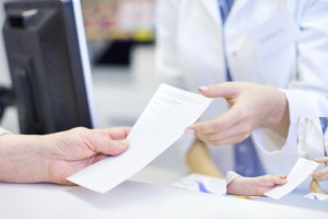 В Меленках тяжелобольного 10-летнего ребенка оставили без жизненно важных лекарств