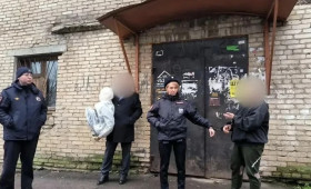 Жительницу Александрова будут судить за попытку зарезать знакомого в общежитии