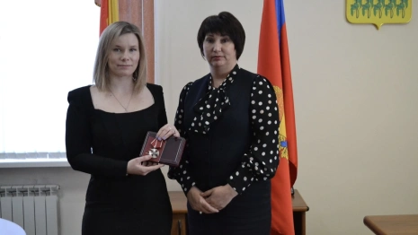 Во Владимирской области вдове погибшего в СВО бойца вручили орден Мужества