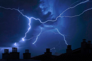 Часть Гусь-Хрустального осталась без света из-за урагана «Орхан»