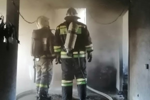 Под Собинской пожарные спасли из огня человека