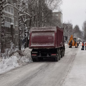 Владимирские коммунальщики смогут оттаскивать мешающие уборке снега машины