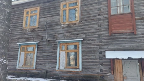 В Коврове людей оставили жить в аварийном 87-летнем бараке