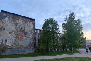 Ректор Владимирского госуниверситета в среднем в месяц получает 383 тыс. рублей
