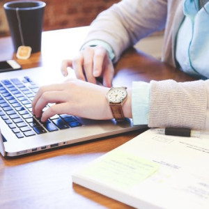 Во Владимирской области чиновница незаконно выписала себе премию в 900 тыс. рублей