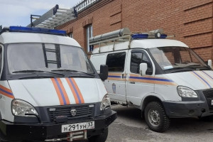 Ковровские спасатели вскрыли дверь в квартиру с трупом внутри