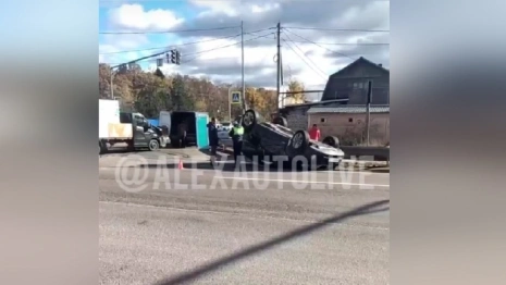Под Александровом автомобиль перевернулся на крышу после ДТП