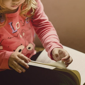 Во Владимирской области матери двоих детей отказали в пособии из-за слишком большой квартиры