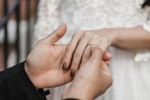 Жительница Юрьев-Польского вступила в фиктивный брак с таджиком за 10 тыс. рублей