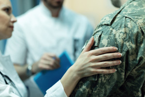 Работающие в зоне СВО владимирские медики остались без дополнительных выплат