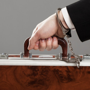 Депутата из Александрова лишили полномочий из-за утраты доверия