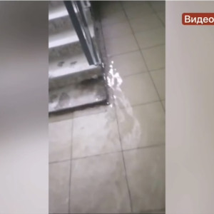 Во владимирском микрорайоне Веризино затопило новостройку