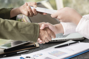 Бывшего замначальника муромского предприятия будут судить за получение взятки от рабочих