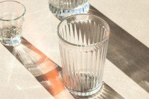 Жительницу Владимирской области будут судить за избиение собутыльников