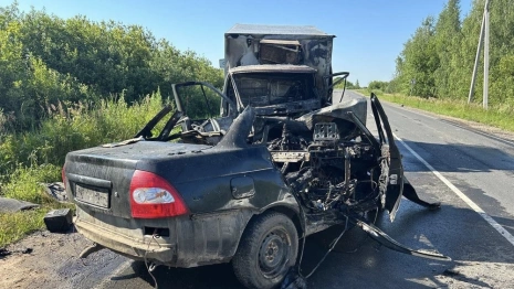 В Вязниковском районе 3 человека погибли после столкновения «Лады» и «Газели»