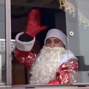 По Владимиру начнет курсировать автобус №23 с Дедом Морозом за рулем