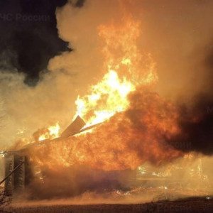 В селе под Муромом загорелся частный дом с 3 детьми внутри