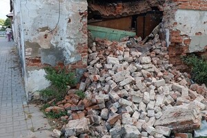 В Судогде обрушилась часть кирпичного дома