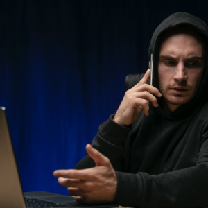 Во Владимирской области мошенники начали представляться директорами школ и главврачами