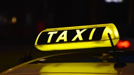 Во Владимире у таксиста угнали машину из-за отказа ехать в закрытый город