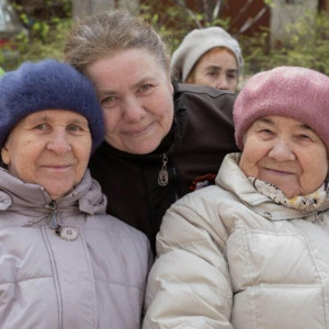 Во Владимирской области запустили проект по бесплатному уходу за пожилыми