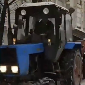 Владимирских водителей попросили убрать машины с 24 улиц