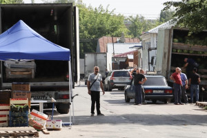 Во Владимире накрыли нелегальных торговцев овощами и фруктами