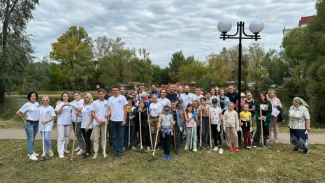 Жители Владимира очистили Соловьиный пруд