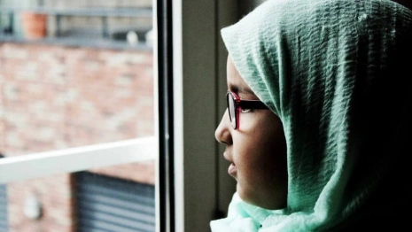 Во Владимире восстановили отчисленную за ношение хиджаба студентку колледжа