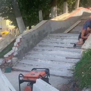 В центре Владимира ремонт лестницы затянулся