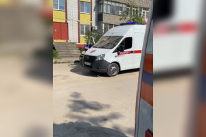 В Коврове спасатели впустили в подъезд женщину и помогли выпавшему из окна подростку