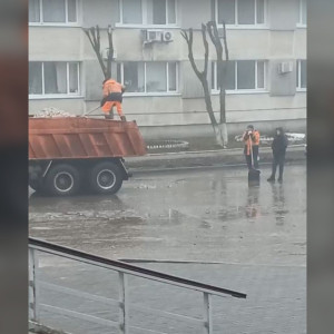 Во Владимире дорожники показали чудеса ремонта асфальта