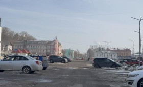 На Вокзальной площади во Владимире выставили ограждения для ремонта