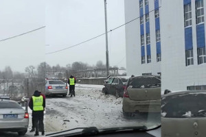 На Рпенском проезде во Владимире произошла первая серьезная авария