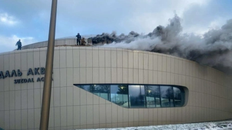 В Суздале при пожаре в аквапарке эвакуировали 210 человек