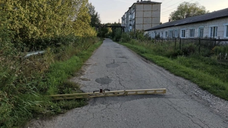 В лучшем поселке-2022 во Владимирской области выросли огромные ямы на дорогах